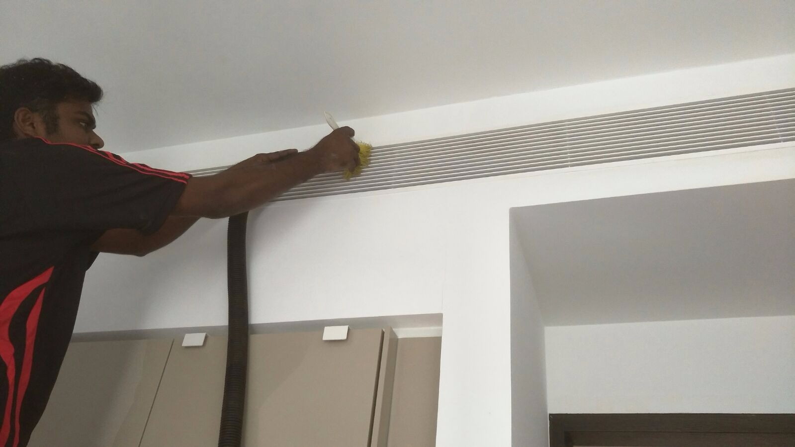 Ducted Unit Installation, Maintenance & Repair United ACMV ENGRG Pte Ltd